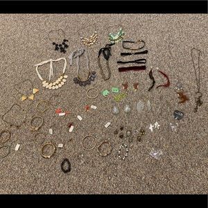 Bundle of jewelry